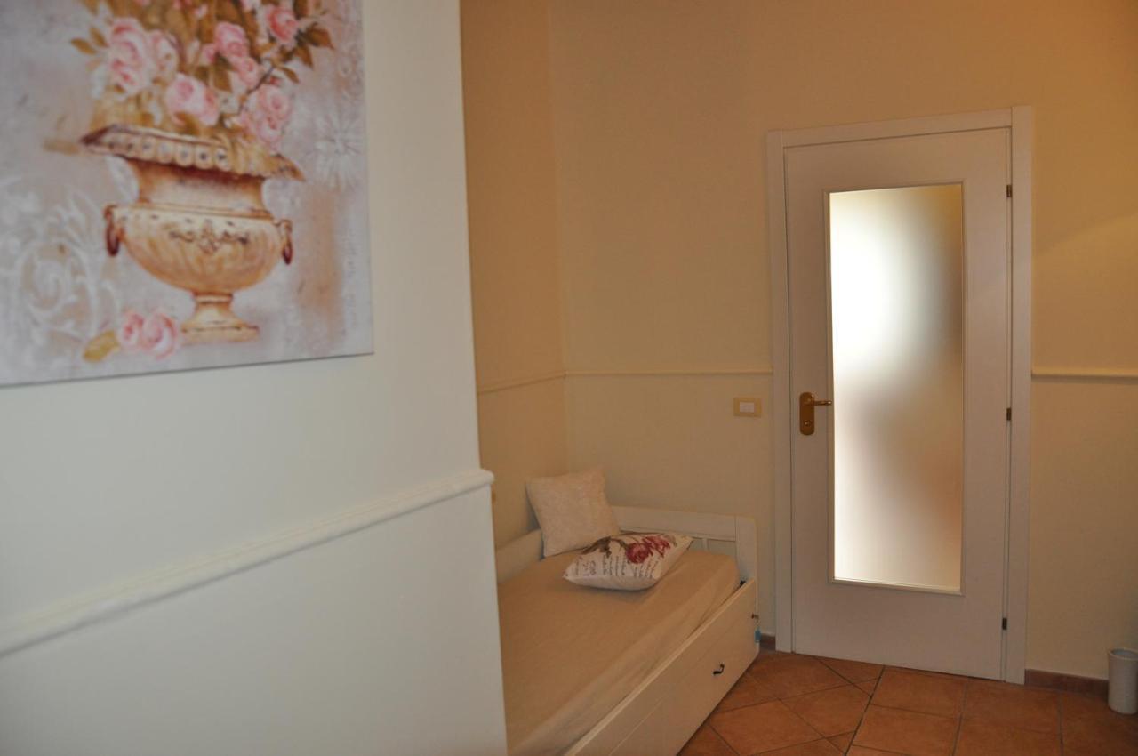 Bed And Breakfast Piazza Mercato Pescara Luaran gambar