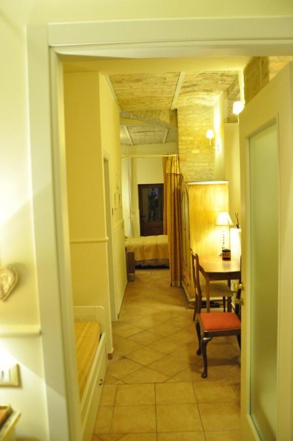 Bed And Breakfast Piazza Mercato Pescara Luaran gambar